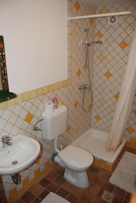 Hungaria Vendeghaz Hotel Eger Kamer foto